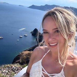 Meet your Posher, Julia